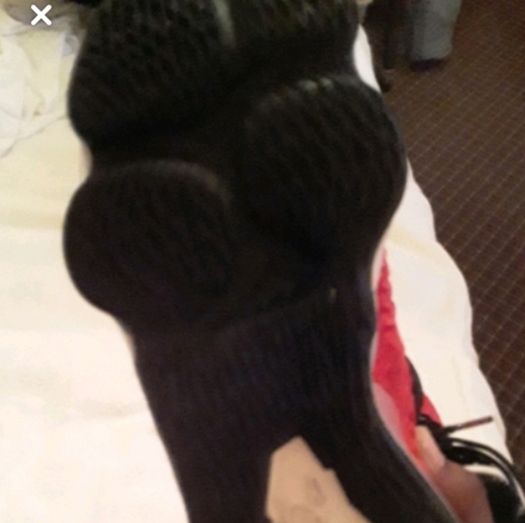 Sneakers - Picture 3 of 6